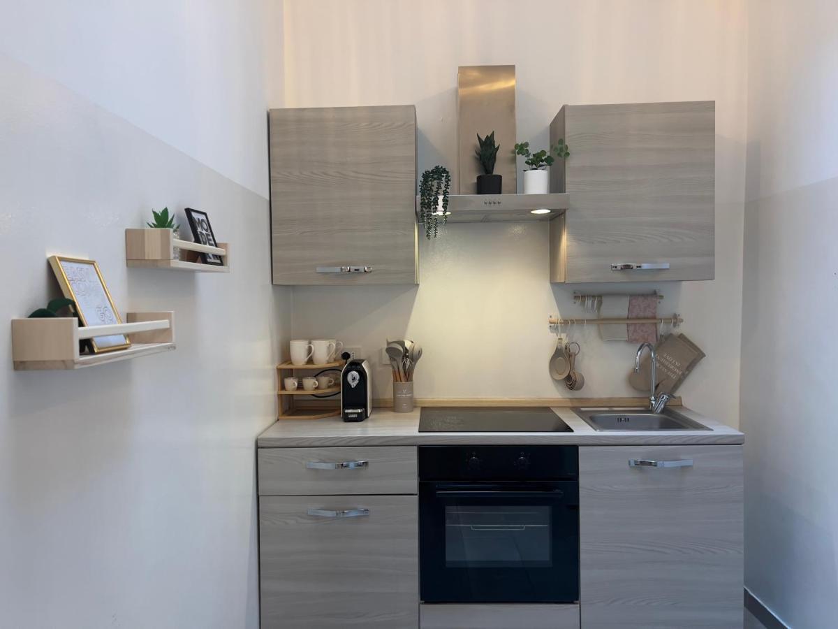 Апартаменты Regina Milano In Porta Romana 3 - Sky Tv, Wifi & Breakfast Box Экстерьер фото