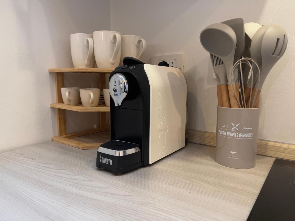 Апартаменты Regina Milano In Porta Romana 3 - Sky Tv, Wifi & Breakfast Box Экстерьер фото