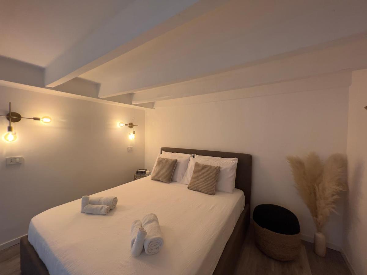 Апартаменты Regina Milano In Porta Romana 3 - Sky Tv, Wifi & Breakfast Box Экстерьер фото