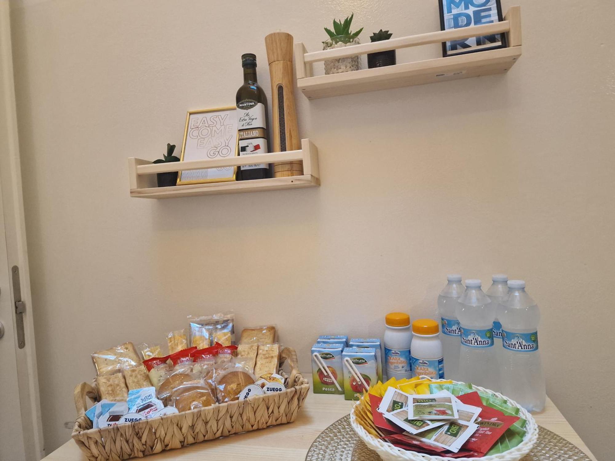 Апартаменты Regina Milano In Porta Romana 3 - Sky Tv, Wifi & Breakfast Box Экстерьер фото