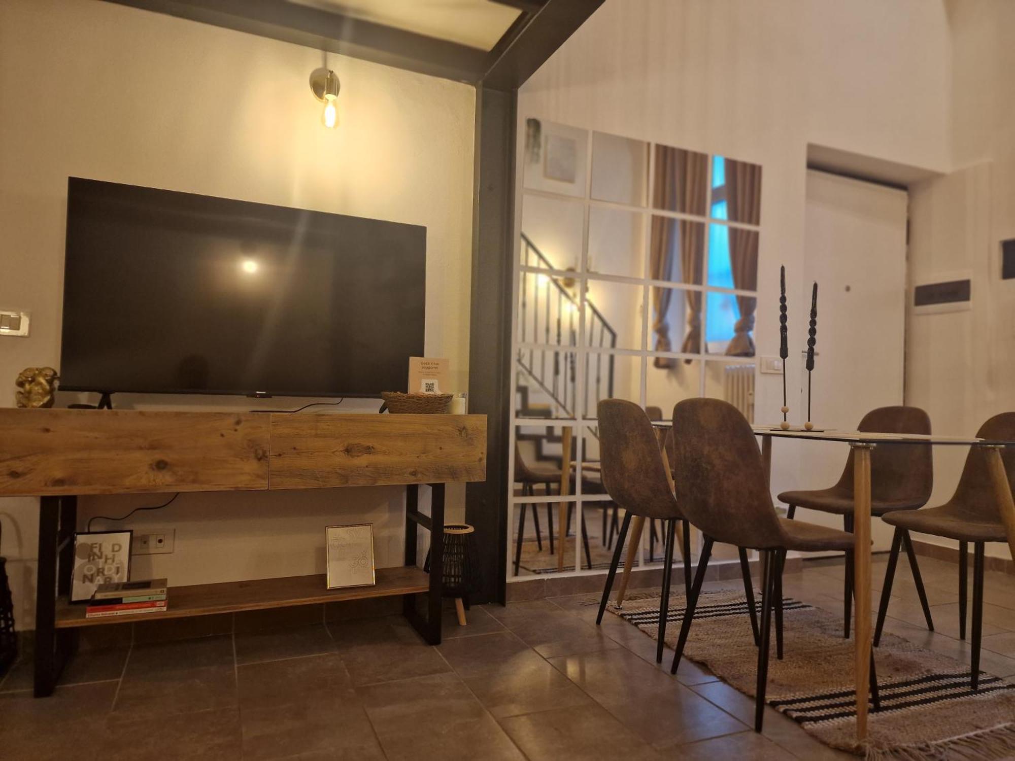 Апартаменты Regina Milano In Porta Romana 3 - Sky Tv, Wifi & Breakfast Box Экстерьер фото